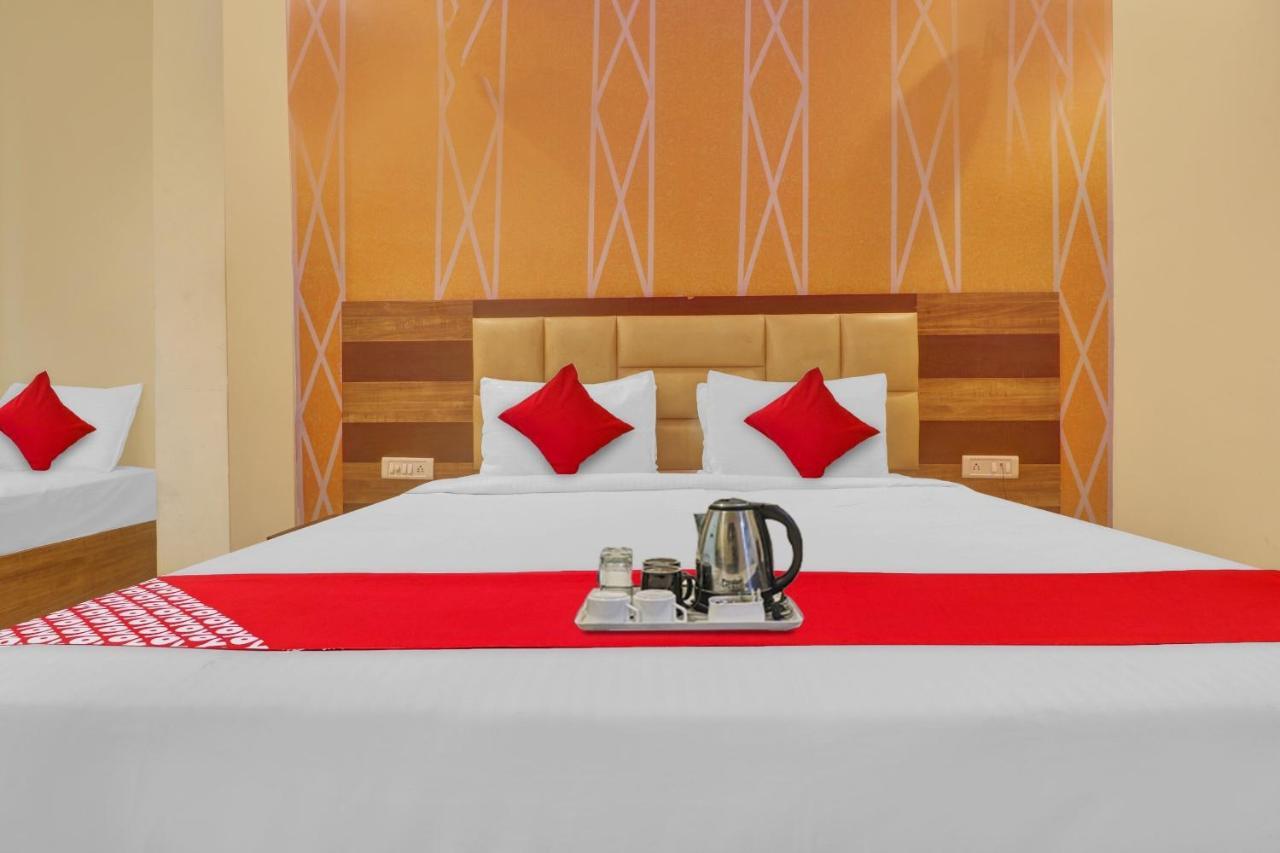 Hotel O Prince Home Stay Near Ambience Mall Yeni Delhi Dış mekan fotoğraf